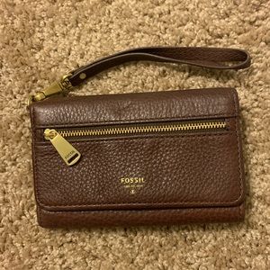 Fossil wristlet wallet